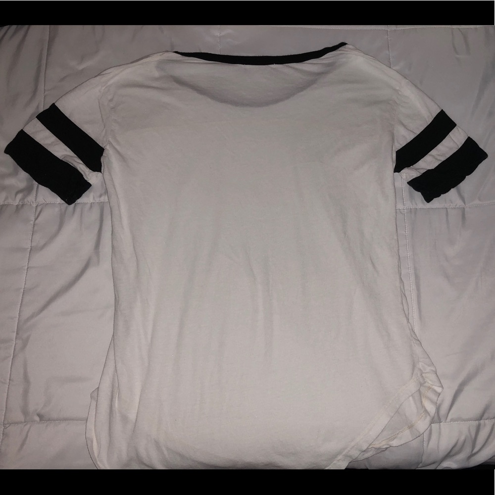 Brandy Melville oversized t shirt - Picture 4 of 5